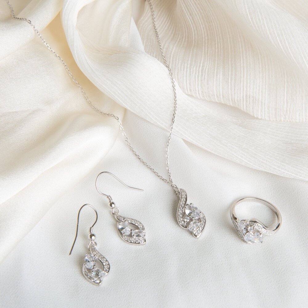 s925 Silver, Gemstone Graceful Pendant , Ring , Earrings And Including s925 Chain